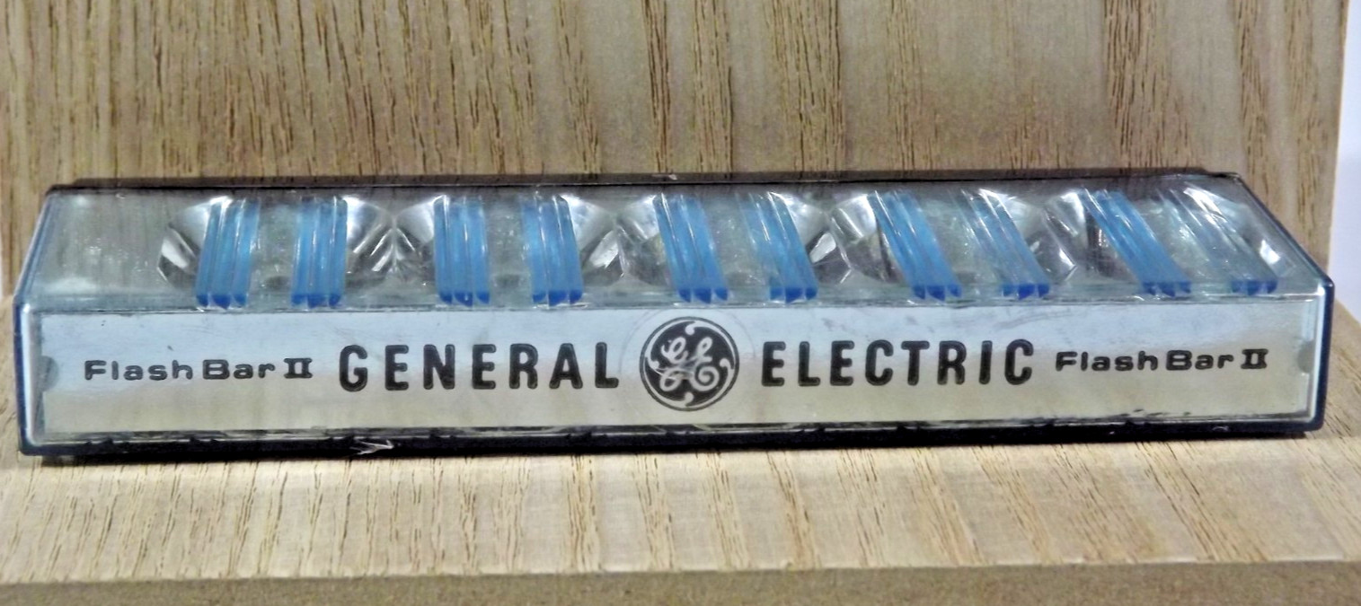 Vintage GE Flash Bar II – For Polaroid SX-70 Camera – 10 Single-Use Flashes