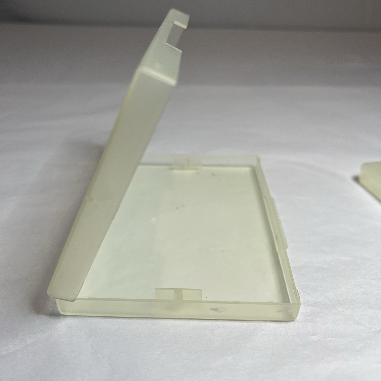 3.5×5” Single wafer carrier Lot of 2 Square plastic containers Vintage