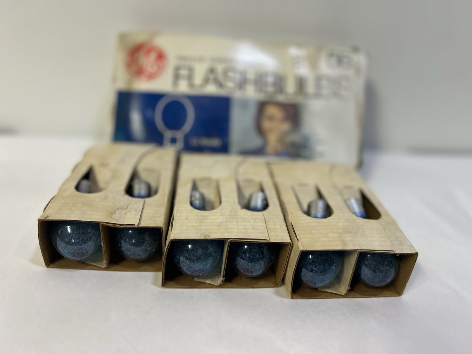 Vintage GE Flashbulbs Size 5B Blue 12 Bulbs in Original Box Camera Flash