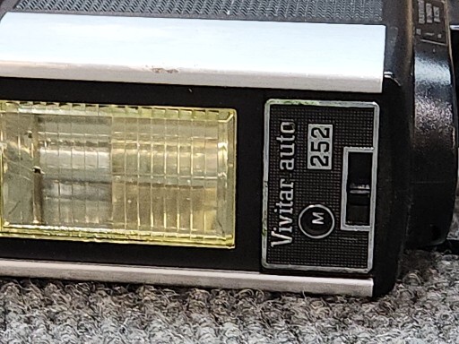 VIVITAR 202 Electronic Flash Auto Exposure for MV-1 Charger or SB-1 AC cord