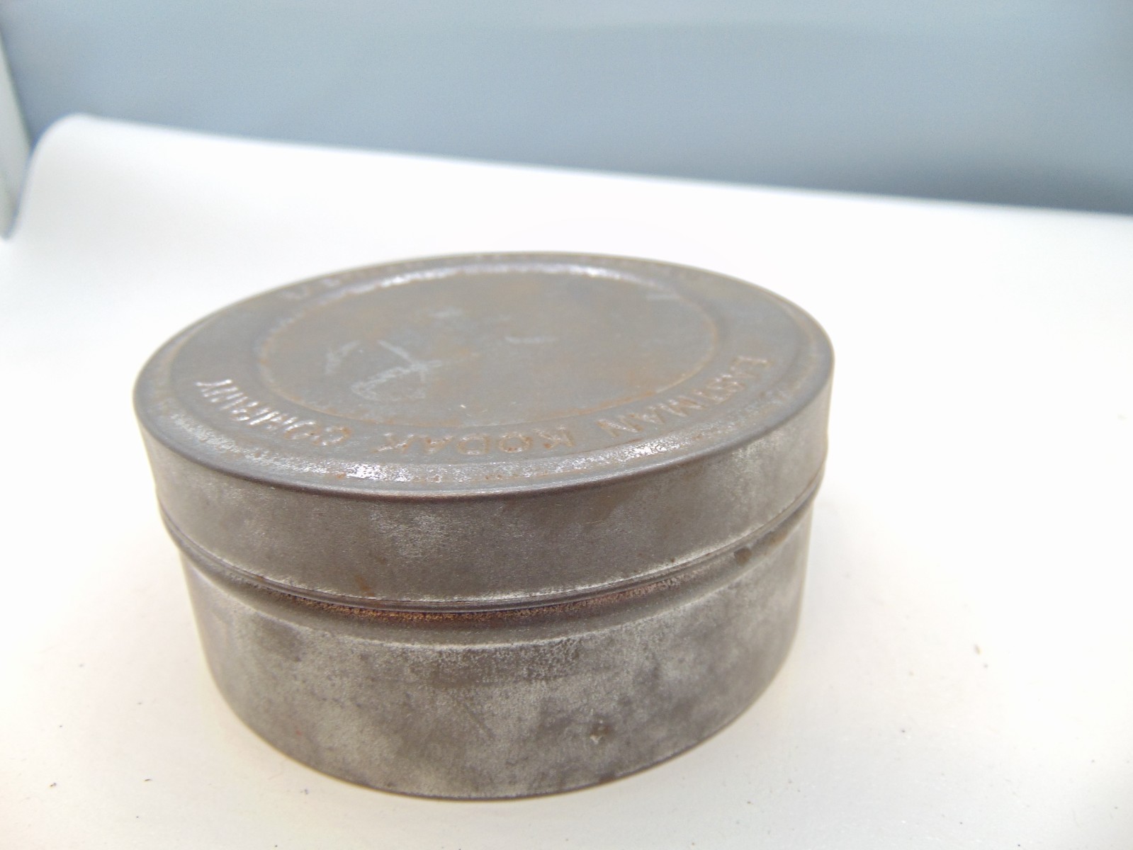 Original Eastman Kodak company gray round tin film container 3 3/4″ round 1.5″