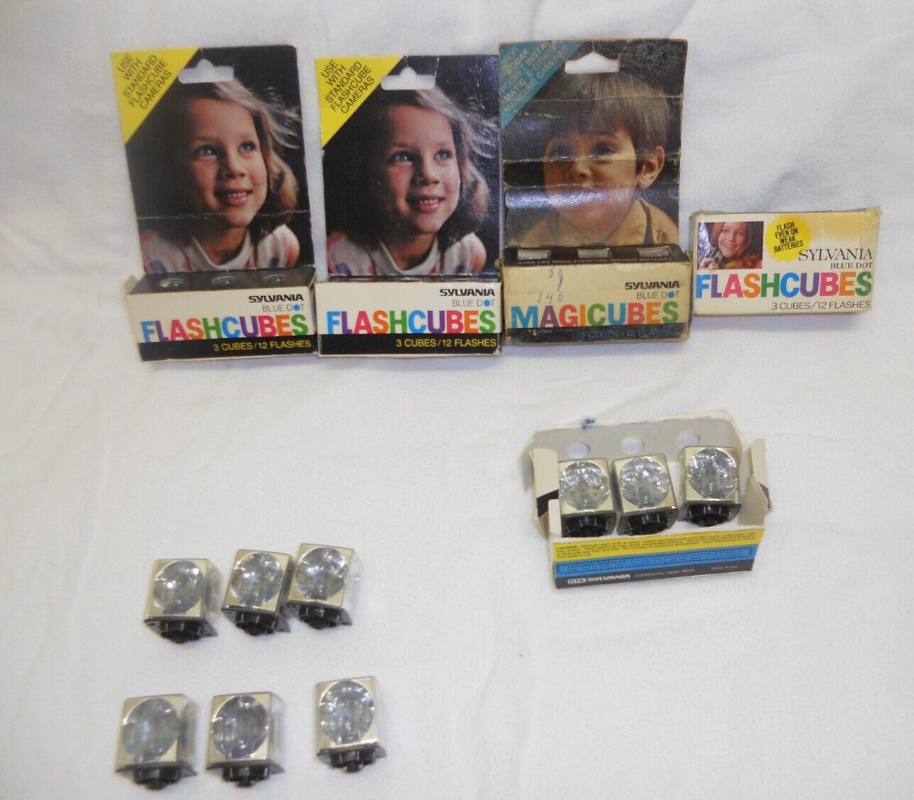 LOT OF VINTAGE3 PACKS SYLVANIA CUBES BLUE DOT FLASHES CUBES