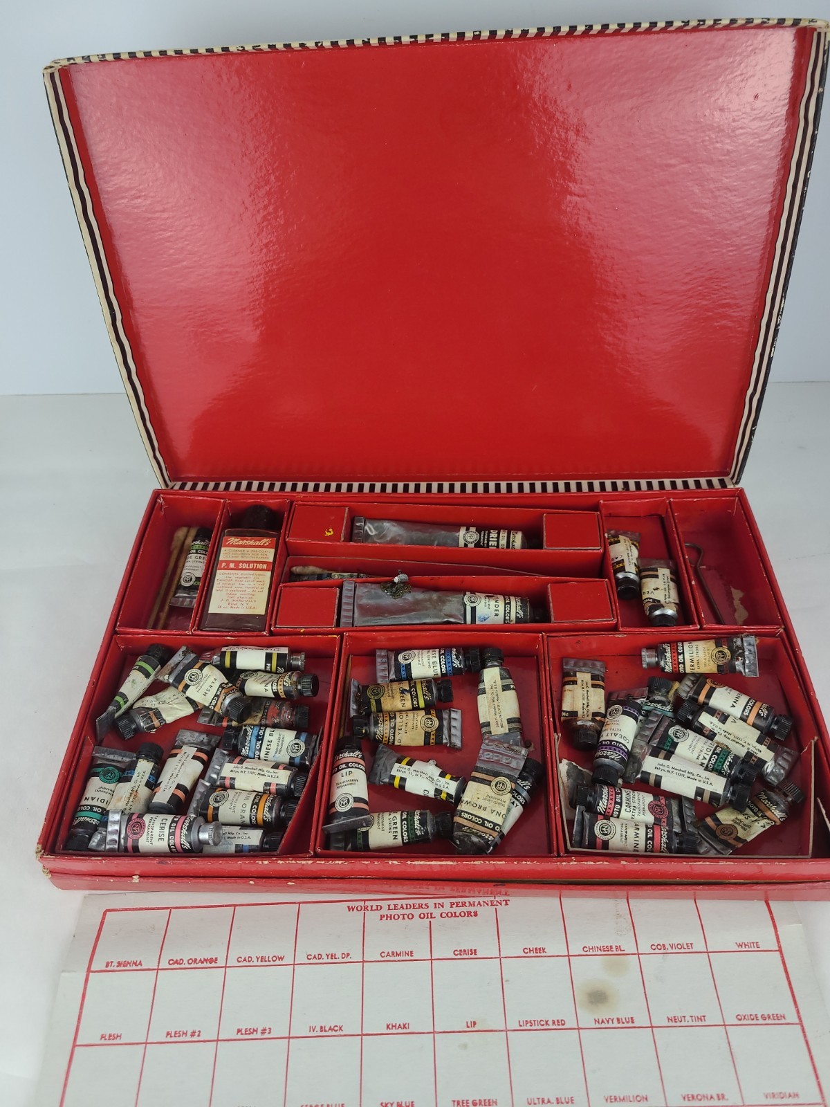 Vintage Marshall’s Photo Oil Colors Art Kit Hobby Prop – See Photos