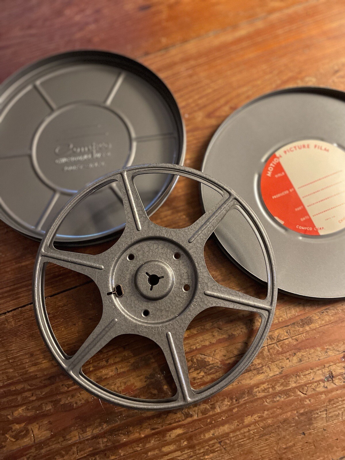 Vintage Compco Chicago 400 Ft 8MM Motion Picture Film Canister and Empty 7” Reel