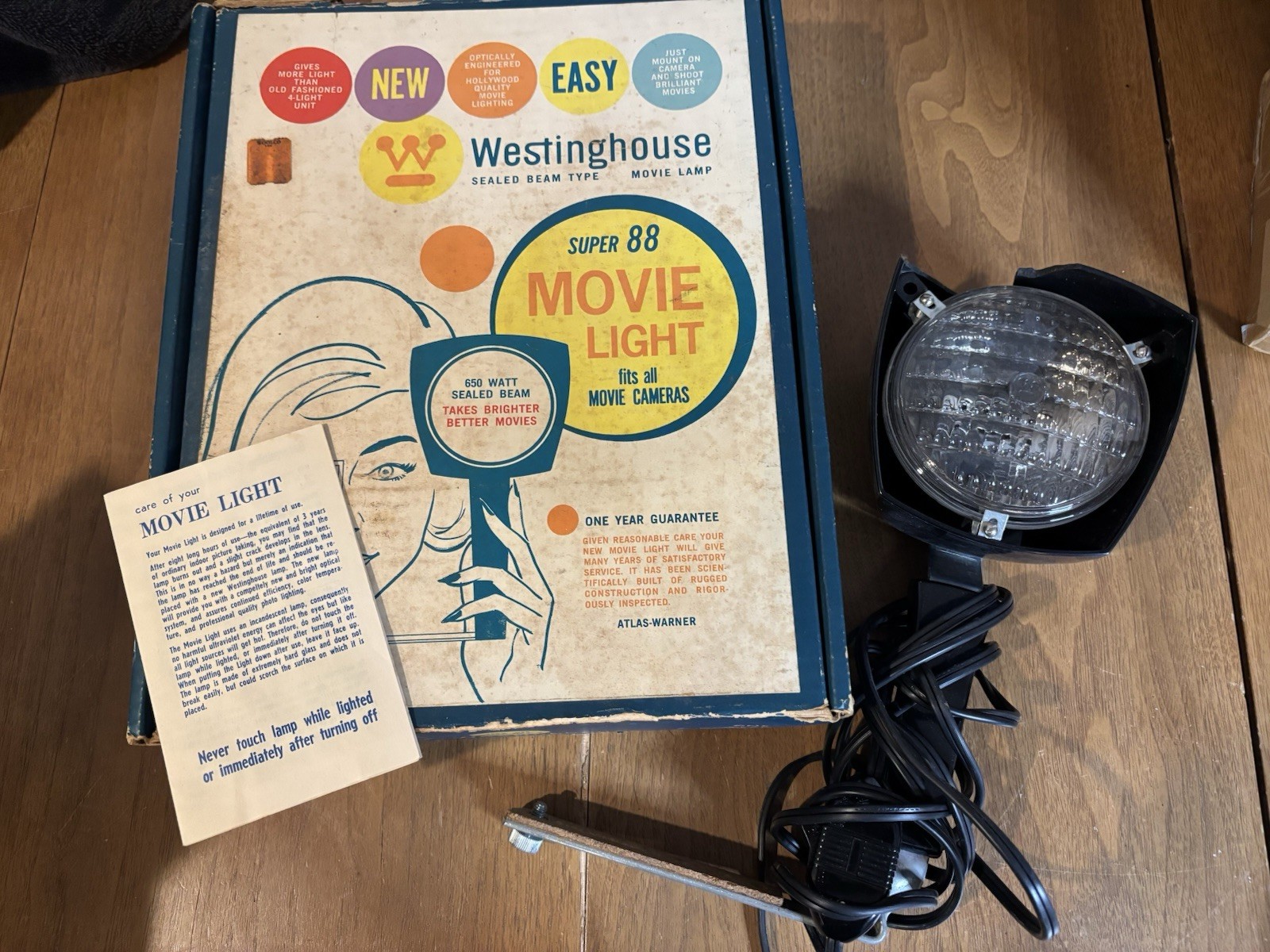 Vintage Super 88 650 Watt Sealed Beam Movie Light w/Original Box by Westinghouse