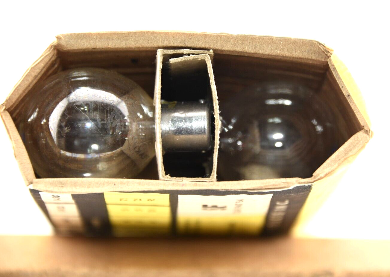 10 Vintage SYLVANIA SF Class F SUPERFLASH Photo flash Bulbs