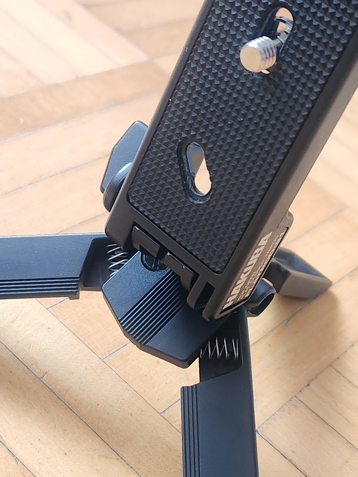 Hakuba Flatpod-S1 – Mini Foldable Tripod Pop Open Flat Closed Circa 1980’s USED