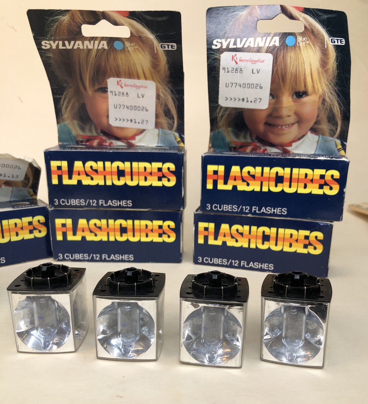 Lot of 7 Sylvania and GE Blue Dot Flash Cubes Vintage Plus Singles