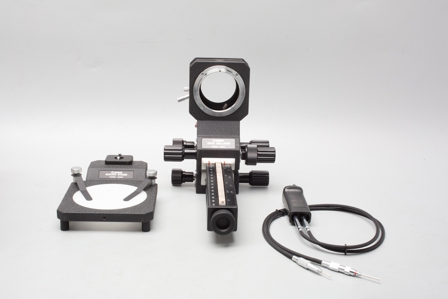 Canon FD Auto Bellows with Original Canon Double Cable Release, Macro Close-Up
