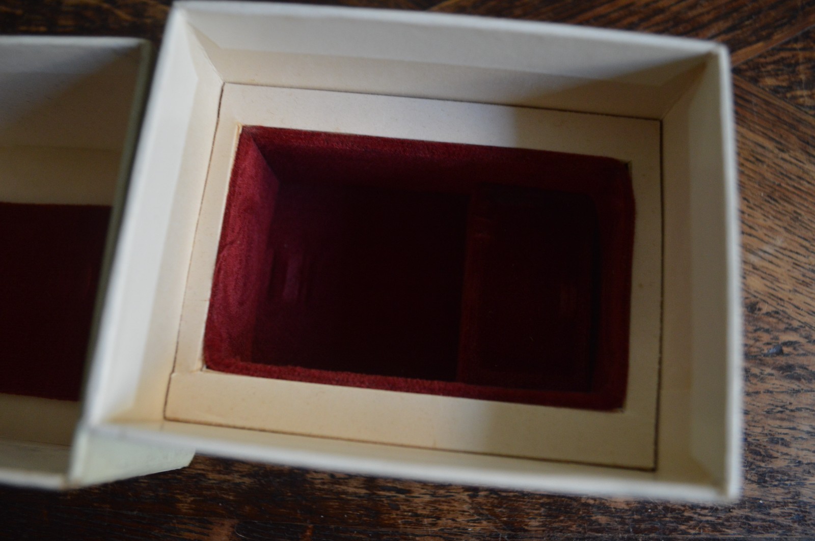 LEICA LEITZ WETZLAR LEICA BRAND VISOFLEX OTXBO PRISM VIEW FINDER WITH BOX