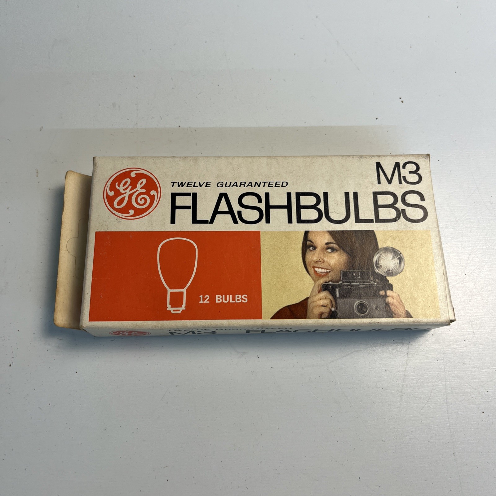 Vintage GE M3 Flashbulbs Box of 12 Sealed Bulbs Camera Flash Photography