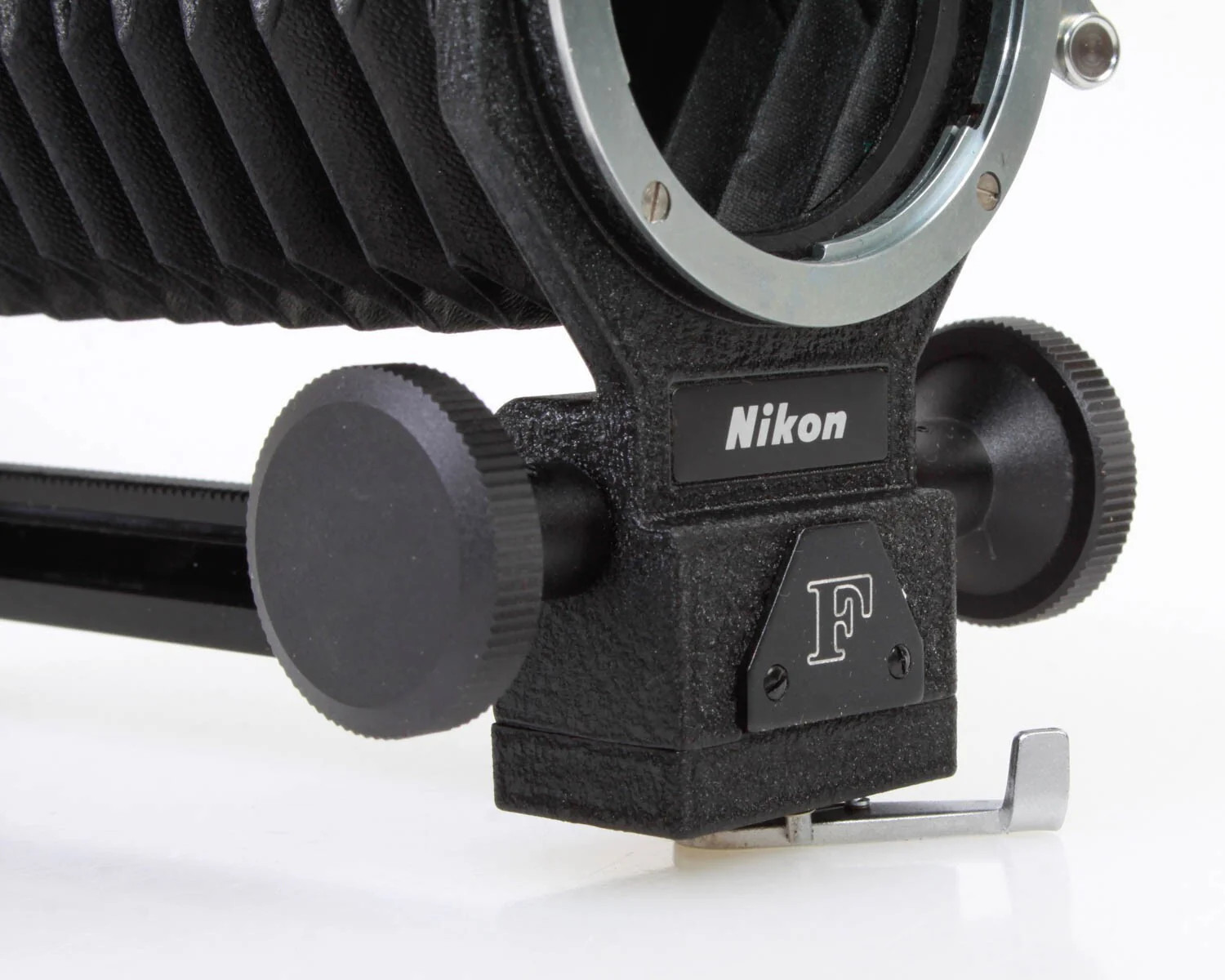 NIKON F BELLOWS FOCUSING ATTACHMENT MODEL III, NEW OLD STOCK