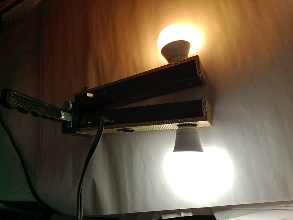 Vintage Sunset Deluxe 4 Bulb Adjustable Movie Bar