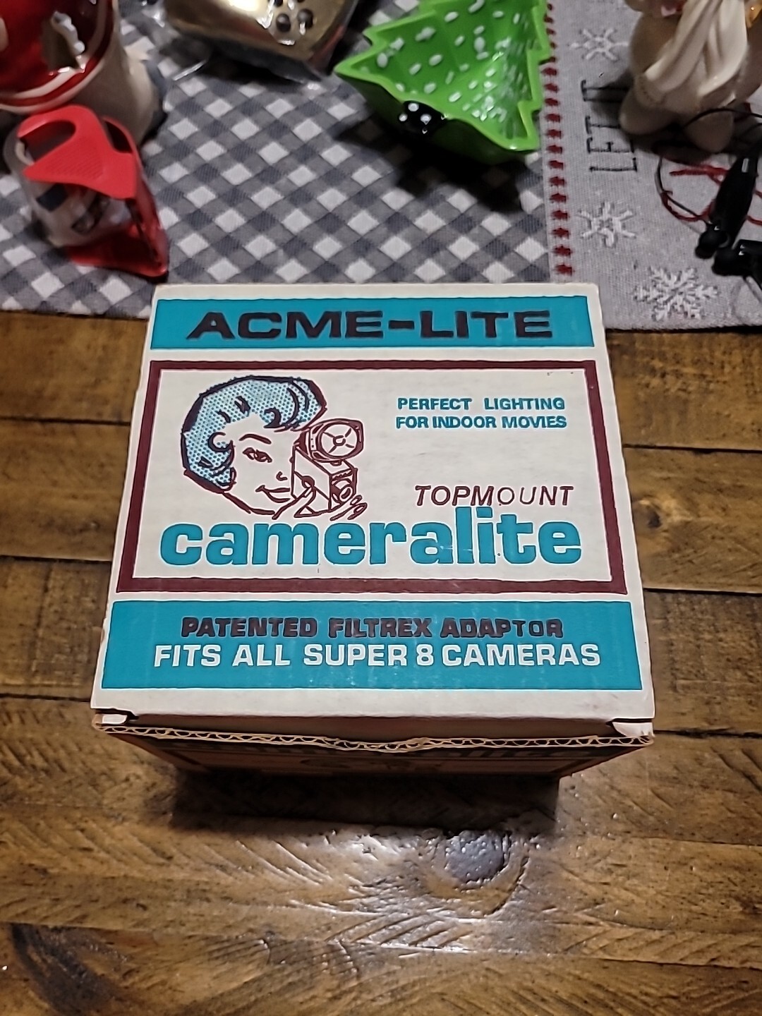 Vintage Acme-Lite Beam Movielite Model 96 Fits Super 8 Cameras PRISTINE NEW