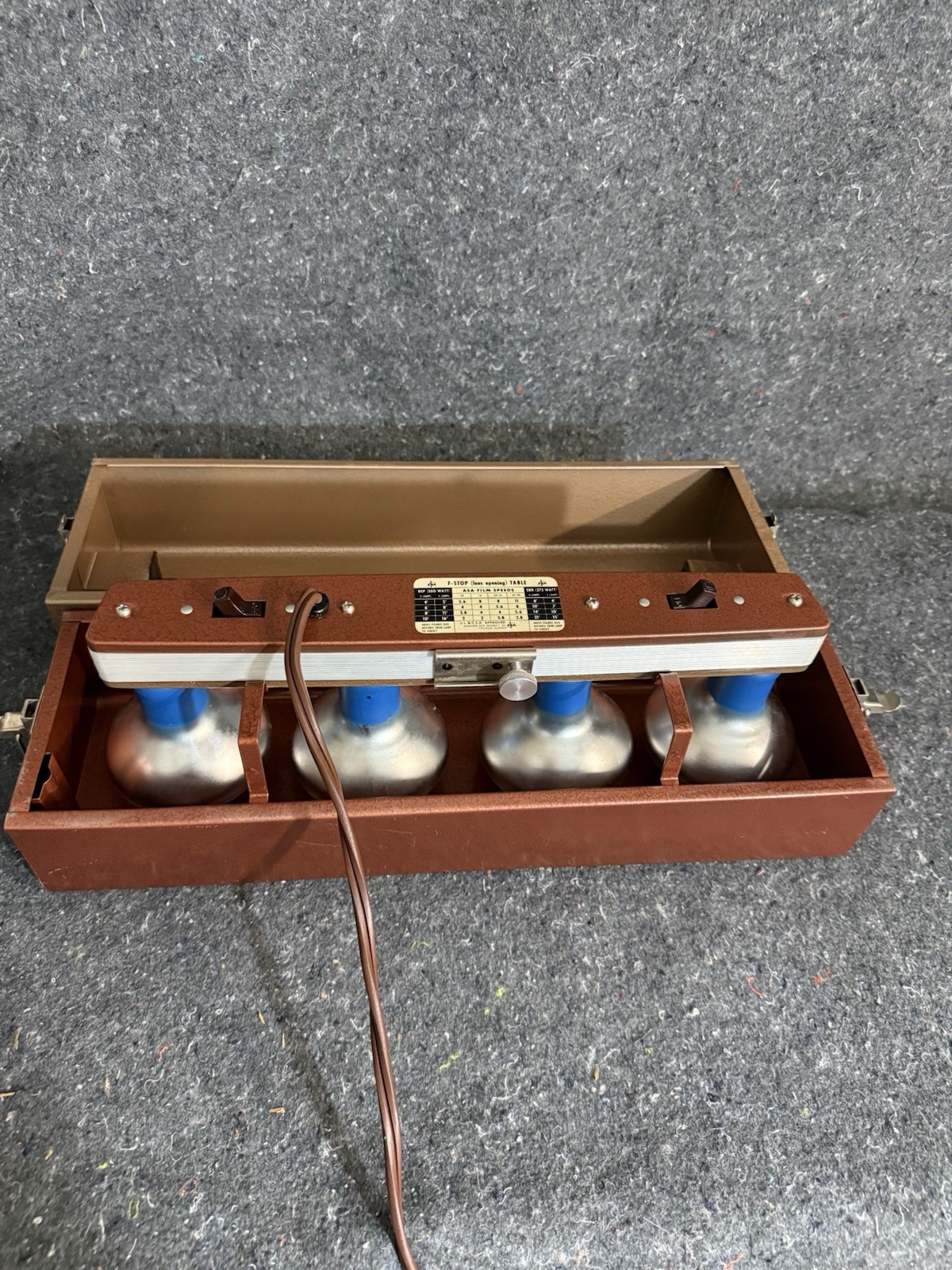 Vintage CKC Photo / Cine Light w/Carry Case