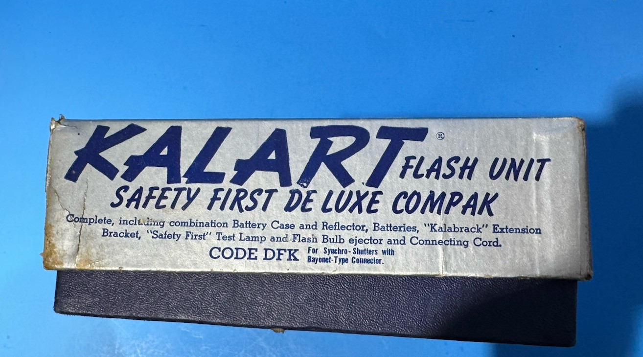 Kalart Speed Flash Safety First De Luxe Compak W/Original Box
