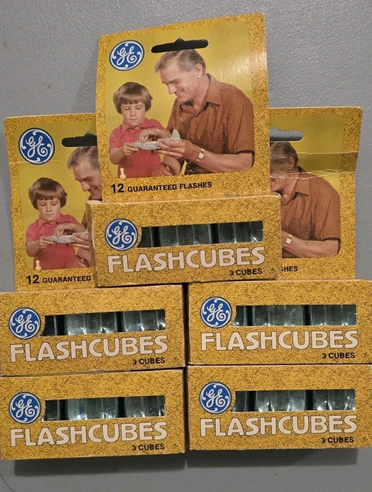 Lot of 5 Vintage General Electric GE Flashcubes New Old Stock 3 Cubes Per Pack