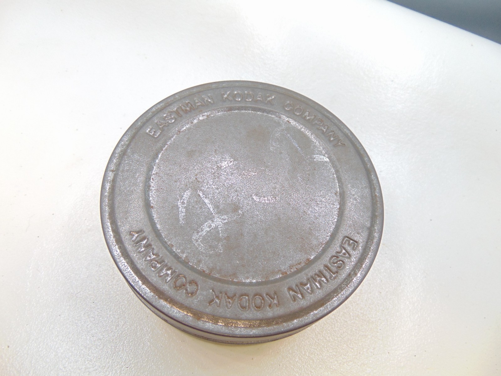 Original Eastman Kodak company gray round tin film container 3 3/4″ round 1.5″