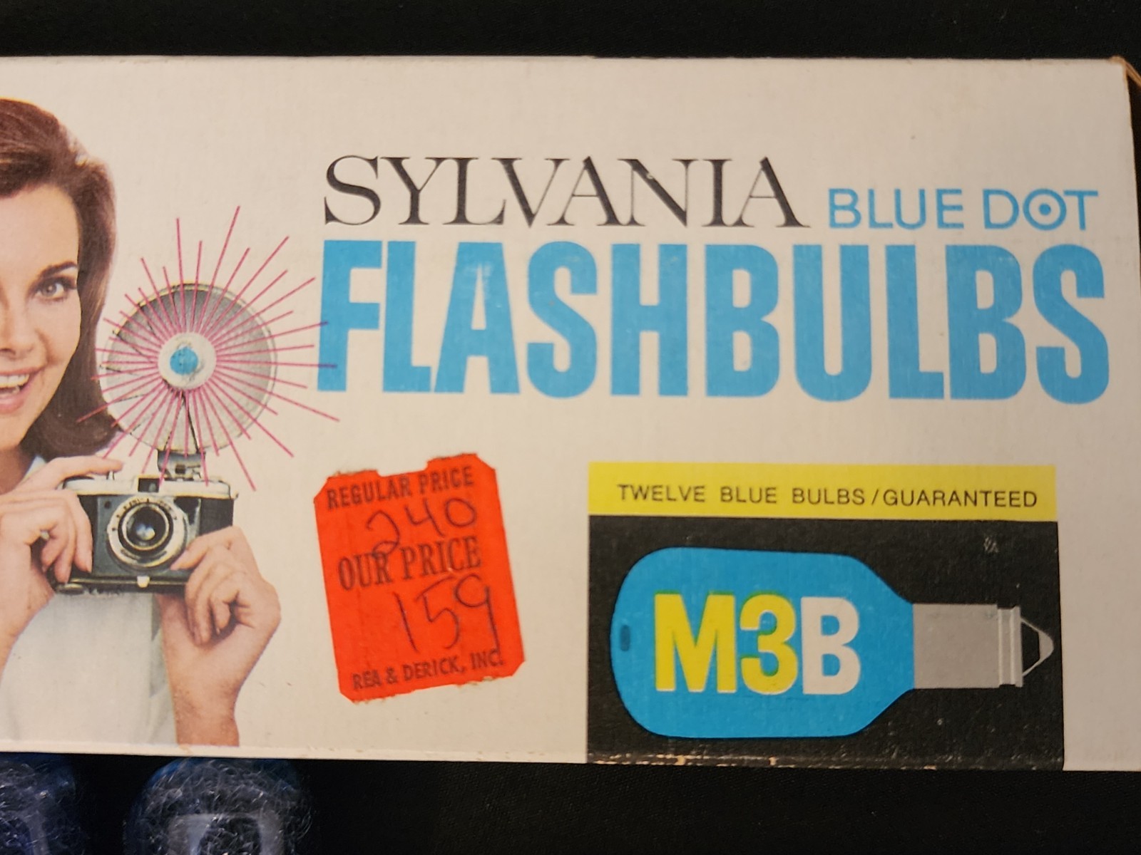 Vintage Sylvania Blue Dot Camera Flashbulbs AG1B x6 M3B x5 B55