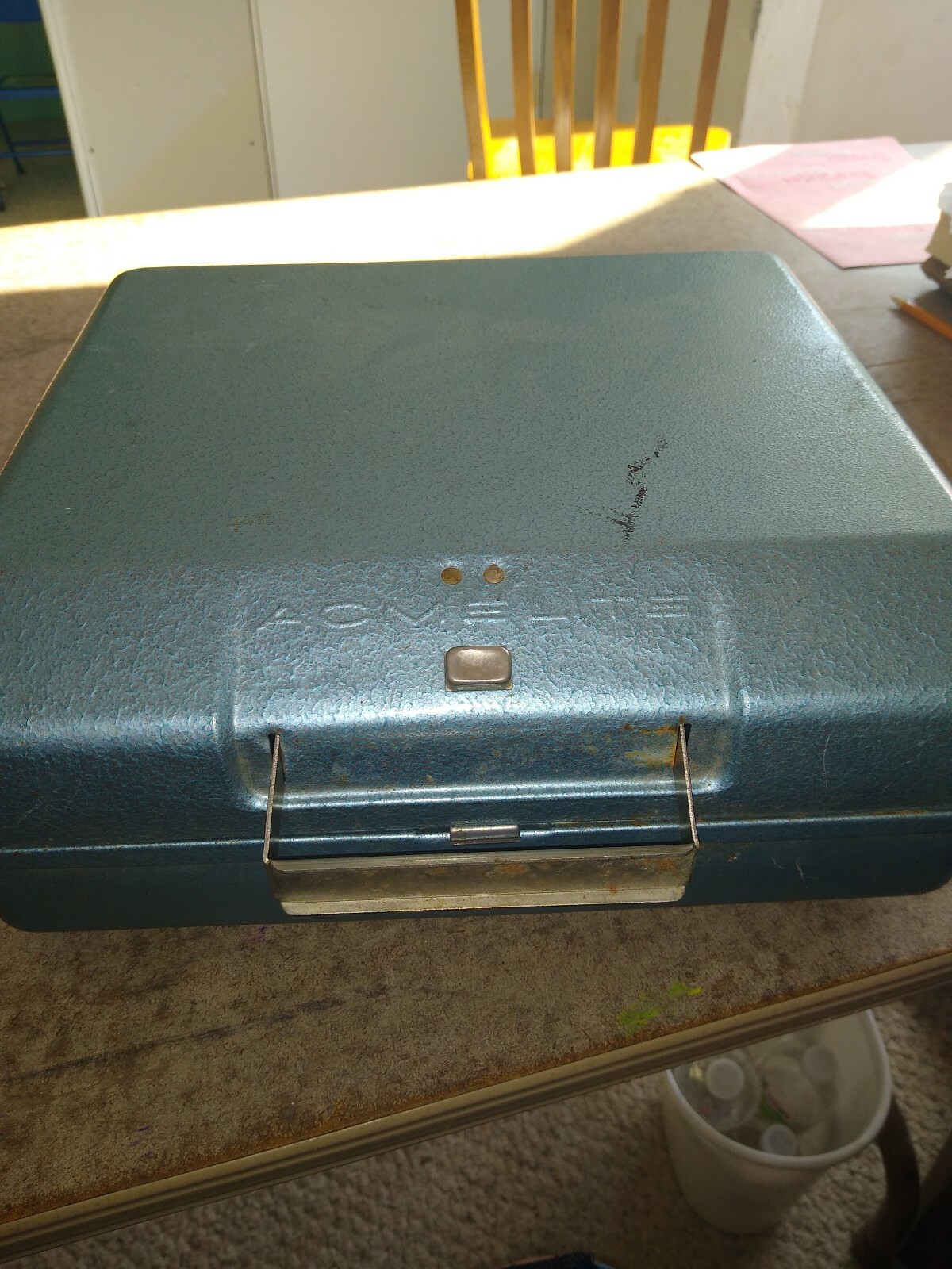 Vintage ACME Mov-E-Lite Light Bar With Hard Case