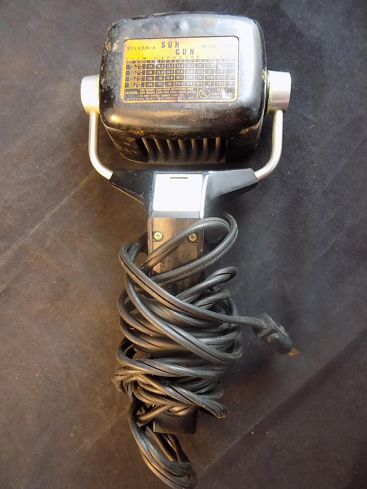 Vintage Working SYLVANIA SUN GUN Handheld BLACK MOVIE LIGHT SUPER BRIGHT
