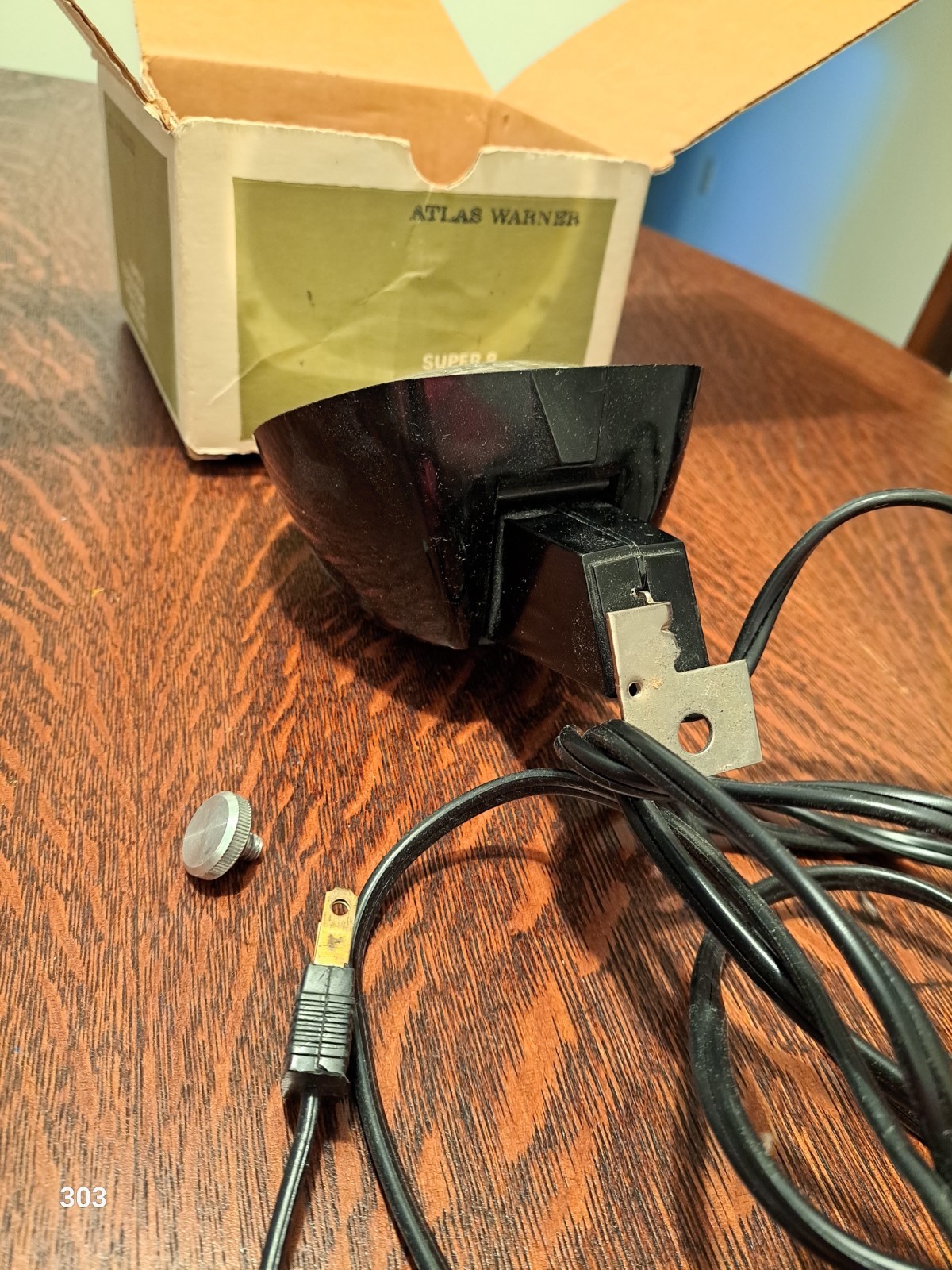 Atlas Warner Super 8 Sealed Beam Movie Light Model 855 w/ Box