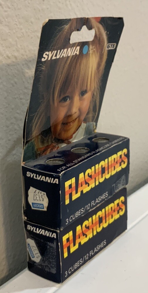 Vtg Sylvania Blue Dot Flashcubes Flash Cubes GTE 3 Cubes/12 Flashes NOS Lot of 2