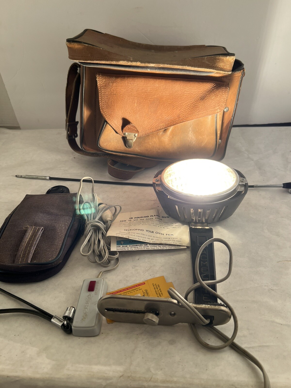 GE ACMELITE Attachment Bright Lamp Electric Tested Working, Leather Bag Vintage