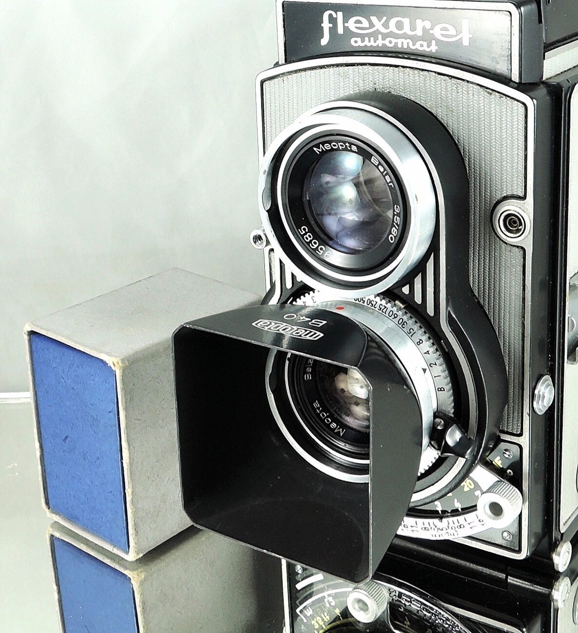 Shade hood Flexaret Meopta square bayonet B40 metal + Genuine box very nice