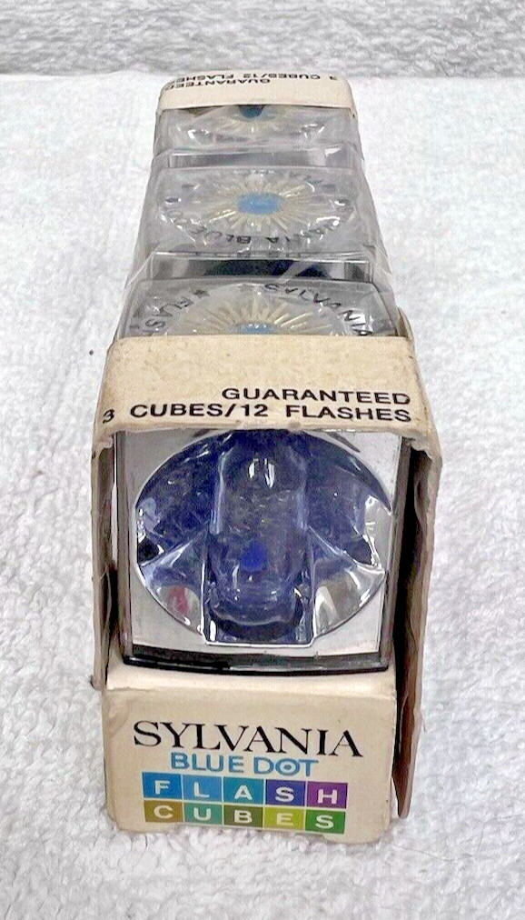OLD MIP Sylvania Blue Dot Flash Cubes 3 Pack 1970’s Color Adverting Box