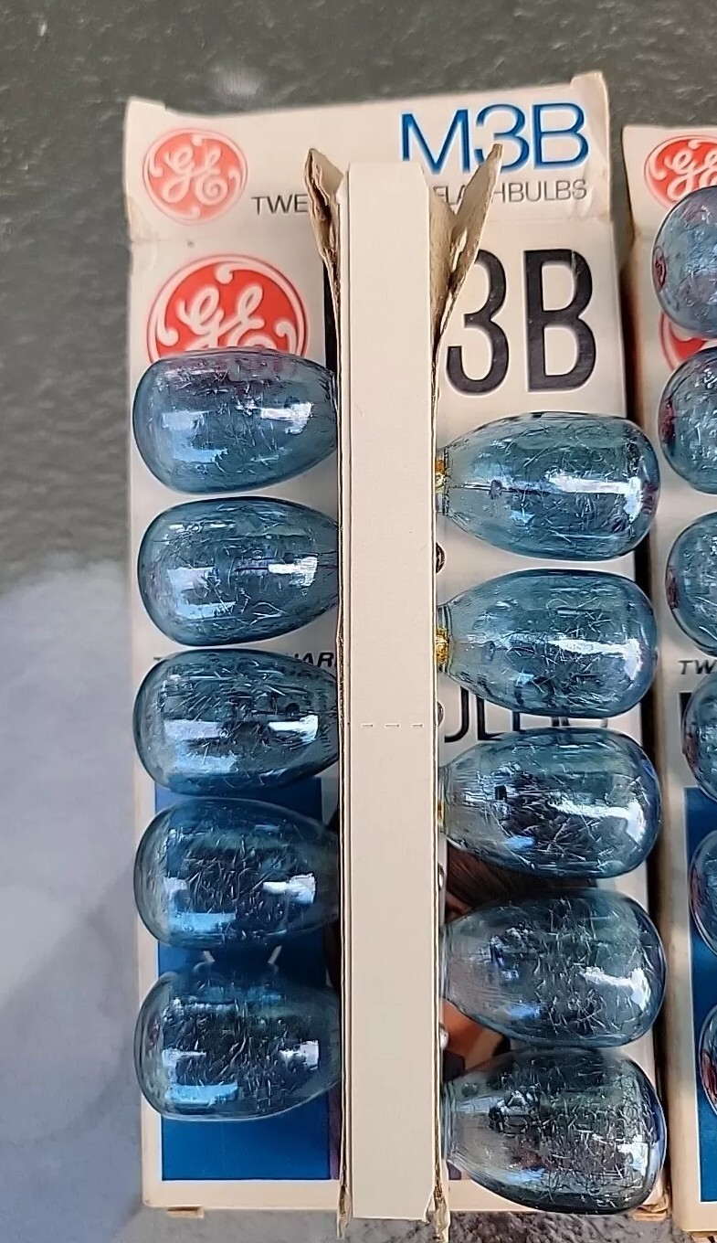 M3B GE FLASHBULBS Vintage Photo Camera General Electric Flash Bulbs Lot 34 Each