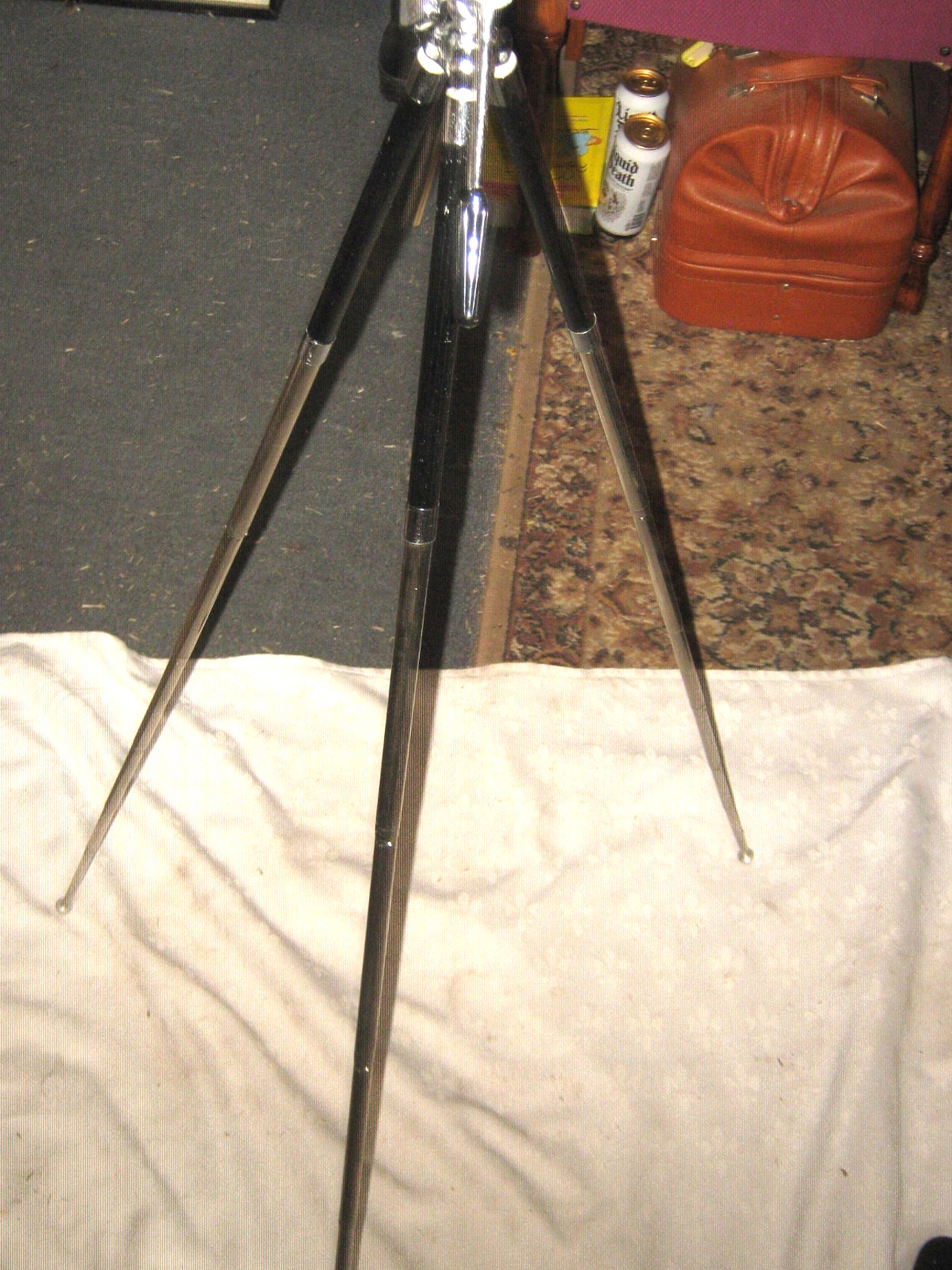 A Vintage Leather Cased Orion Chrome & Back Telescopic Leg Camera Tripod