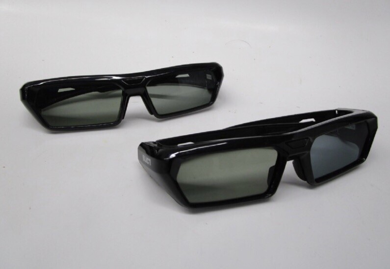 Blick BT-30 Universal 3D Glasses With Case. Lot Of 2. Rechargeable.