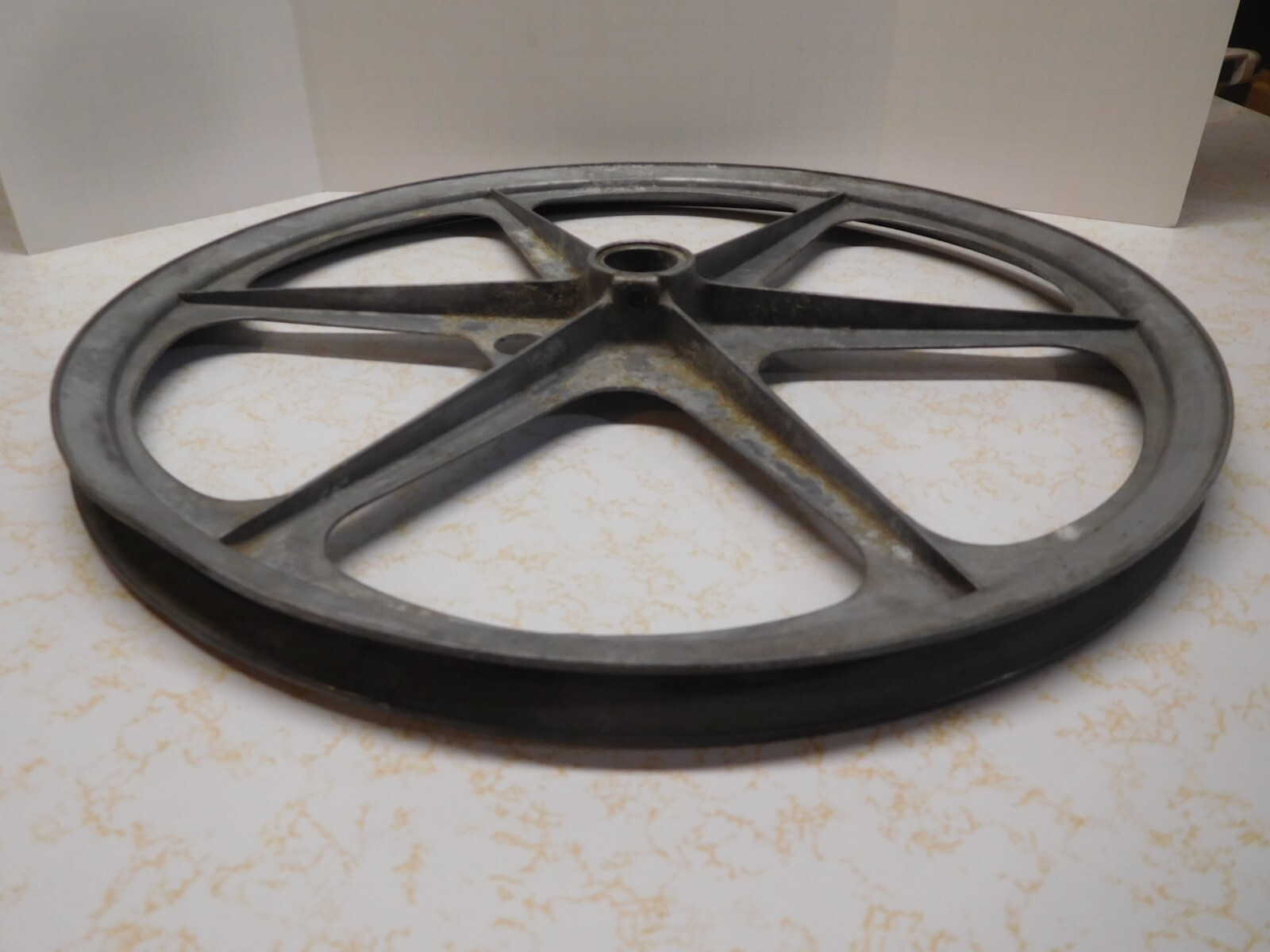 Early Vintage Heavy 2 Lb. 10.6 Oz 16mm 15″ Film Reel ~ number on reel is 15133