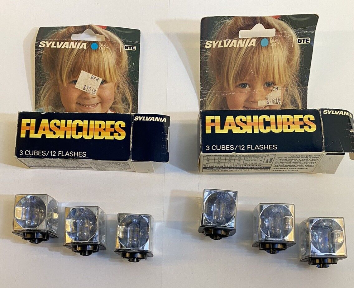 Vintage Sylvania Flashcubes 1970’s Flash Photography Blue Dot6 Cubes 21 Flashes
