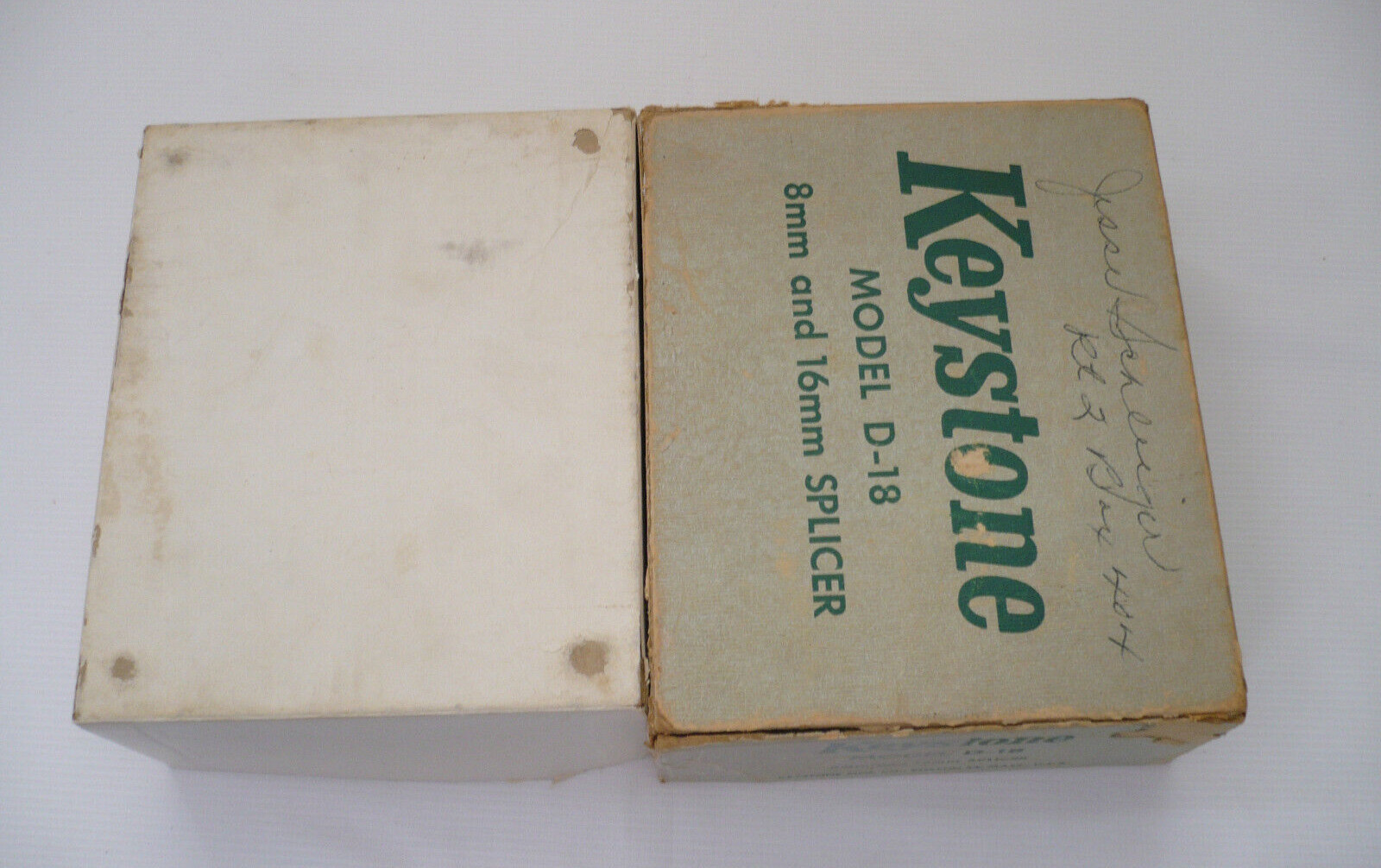 Vintage Keystone 8mm & 16mm Splicer Model D-18 w/Bottles, Instructions, Box