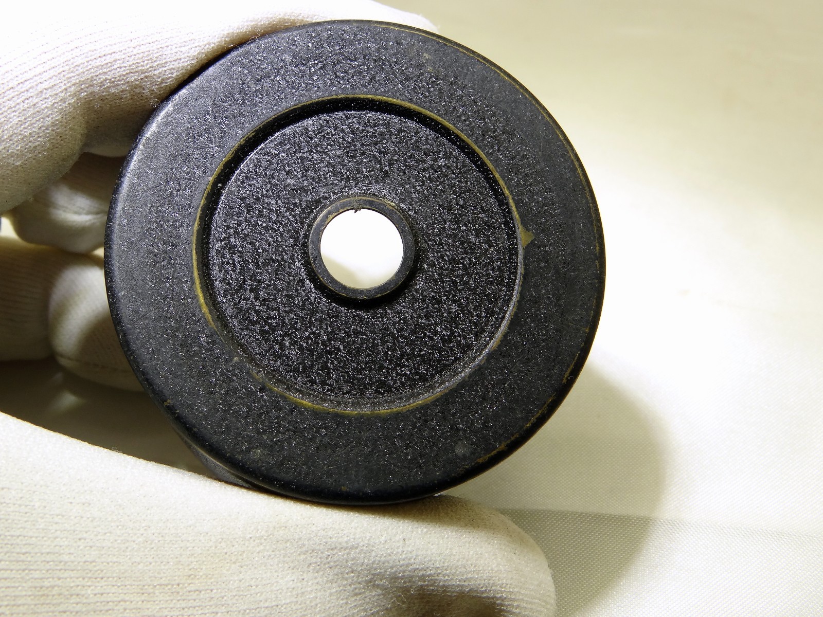 NIKON MZ-1 250 EXPOSURE 35mm FILM Cassette Spool lower part