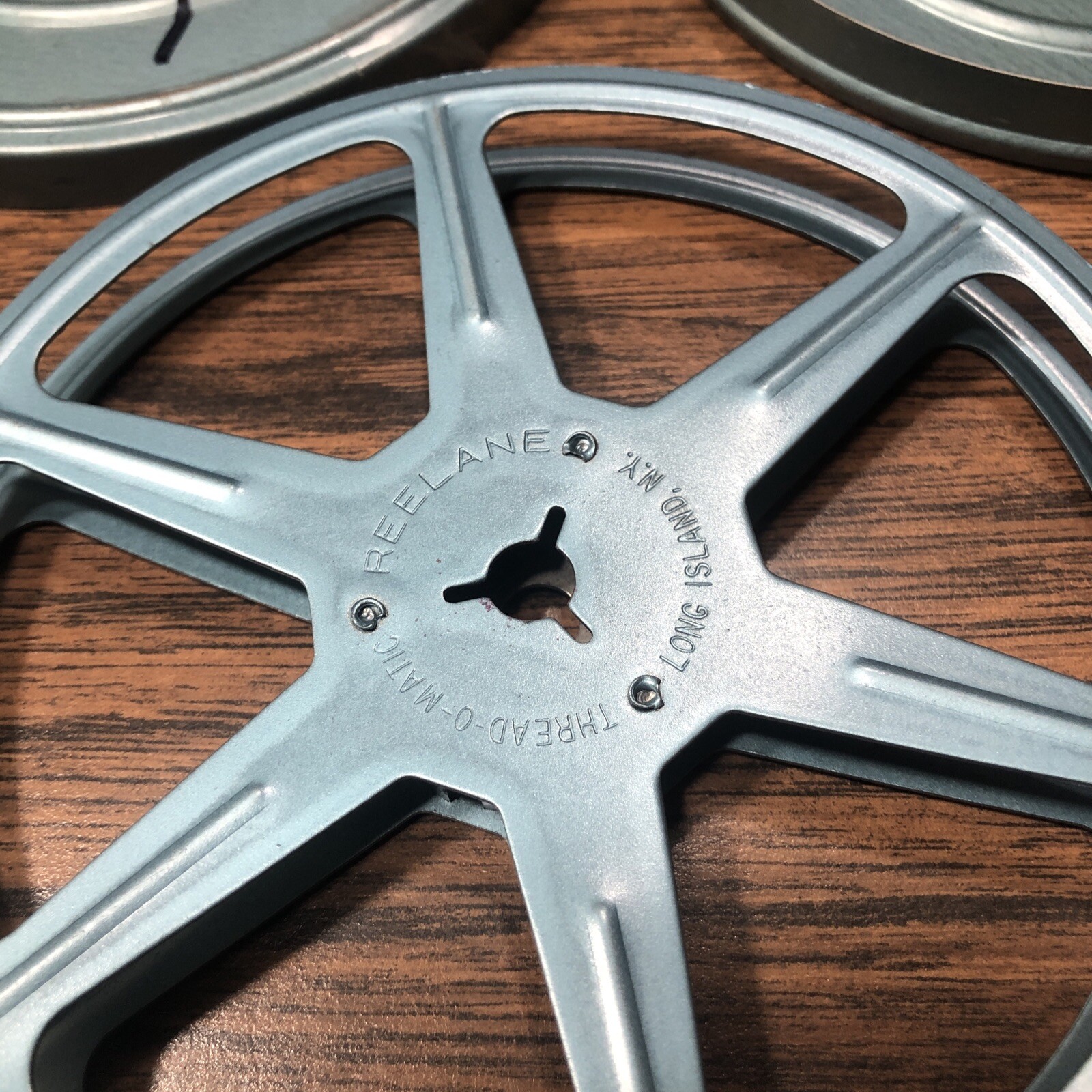 Lot of 2 Blue 8mm Film 5” 200’ Metal Reels & Cans Reelane Thread-o-matic USA