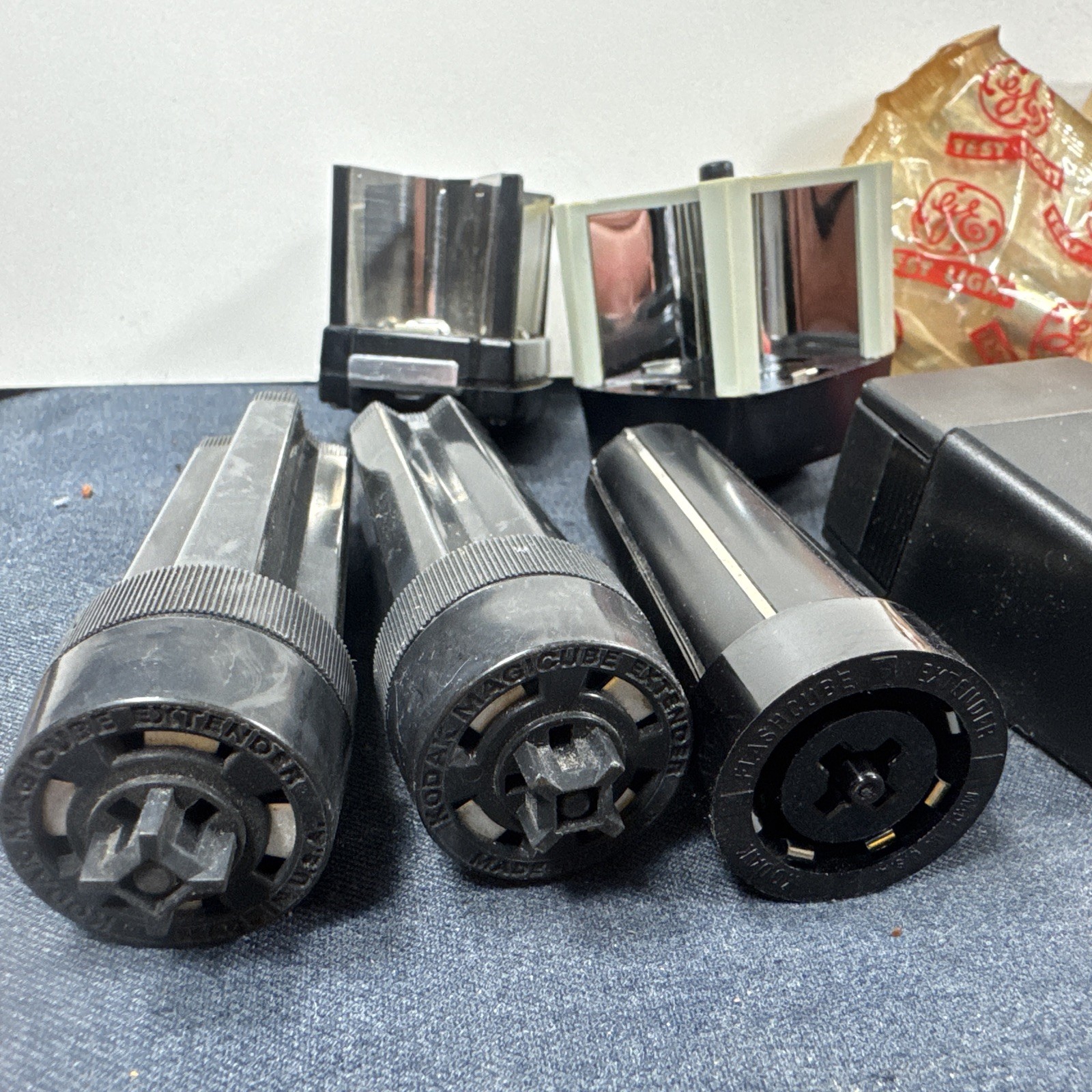 Camera Flash Accesory Lot – Kodak Agfa Rowi Duolux Heiland – New Old Stock NOS