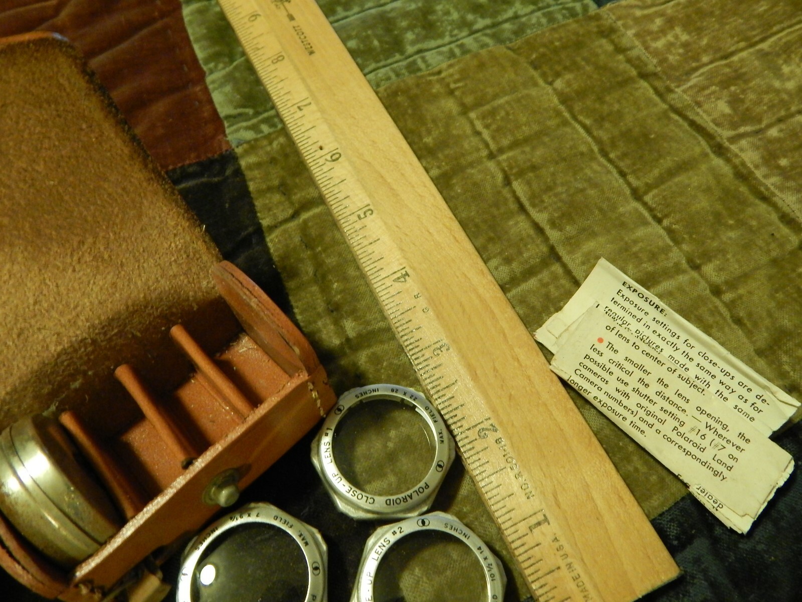 Polaroid ~ 540 Close-Up Lens Kit ~ Leather Snap Case w/ Lenses & Measuring Tape