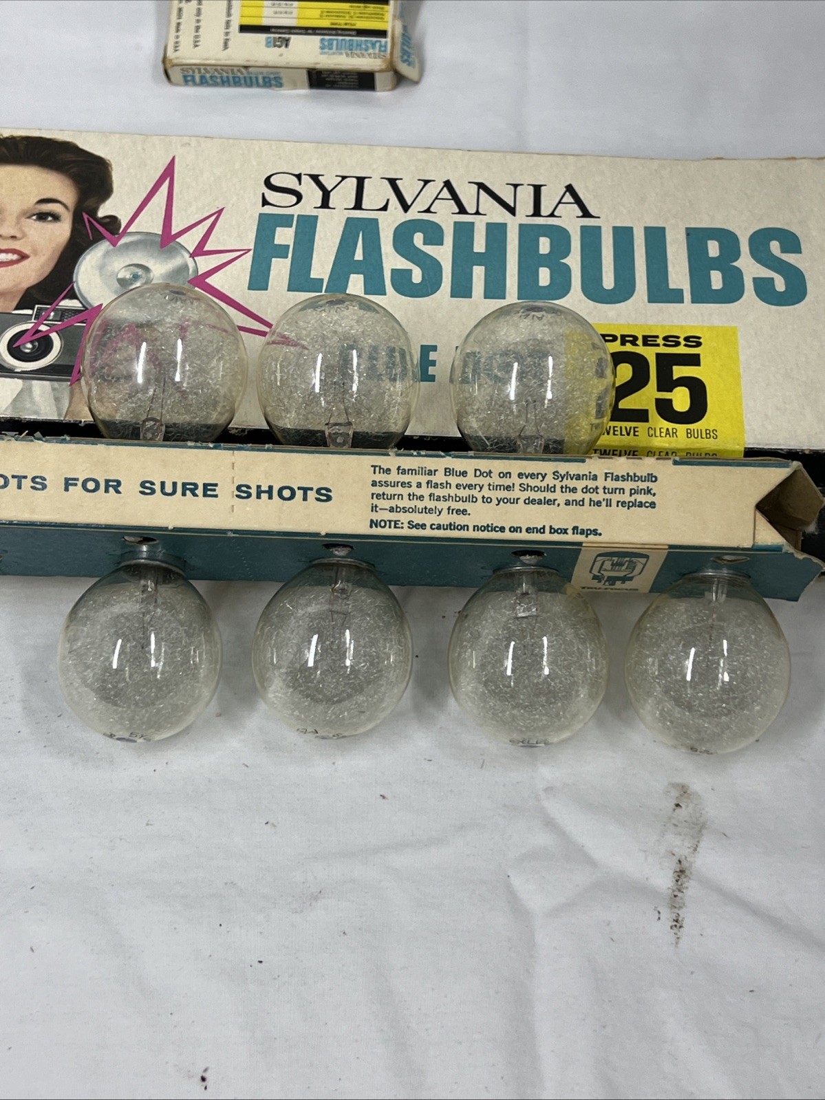 Sylvania Flashbulbs Blue Dot Box Of 7 Clear Bulbs & Box of 9 AG1B Blue Bulbs
