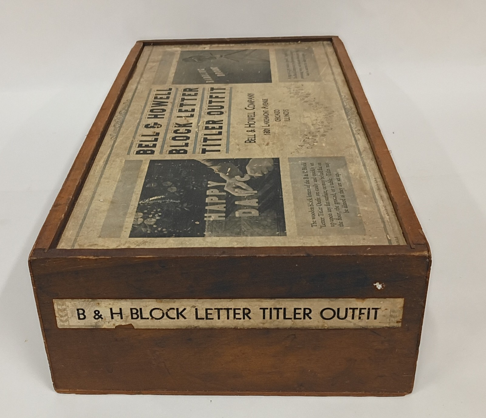 RARE 1950’S BELL & HOWELL 2.5″ WOOD BLOCK LETTER TITLER OUTFIT