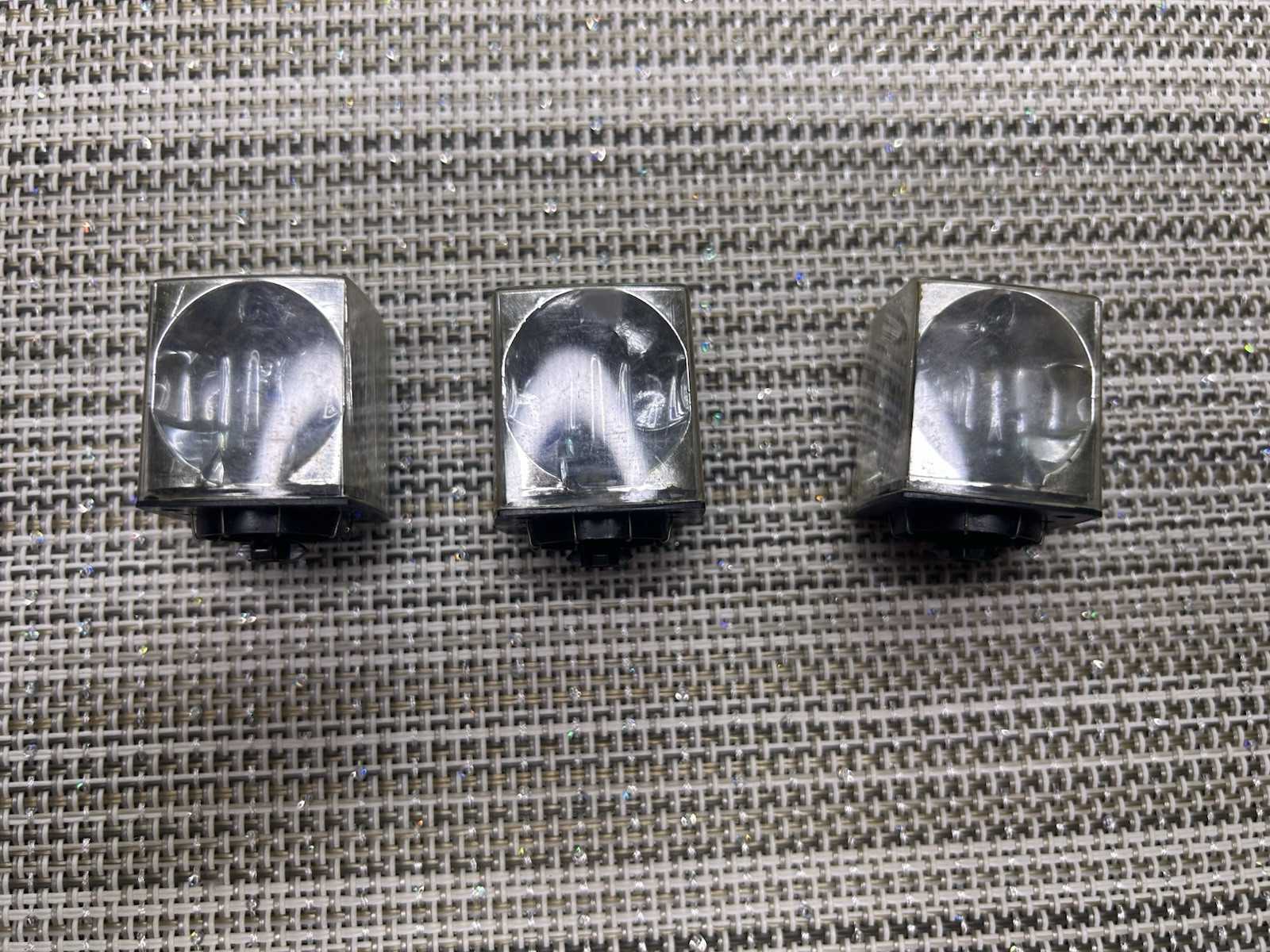 Vintage Sylvania Blue Dot Flashcubes: 3 Cubes/12 Flashes