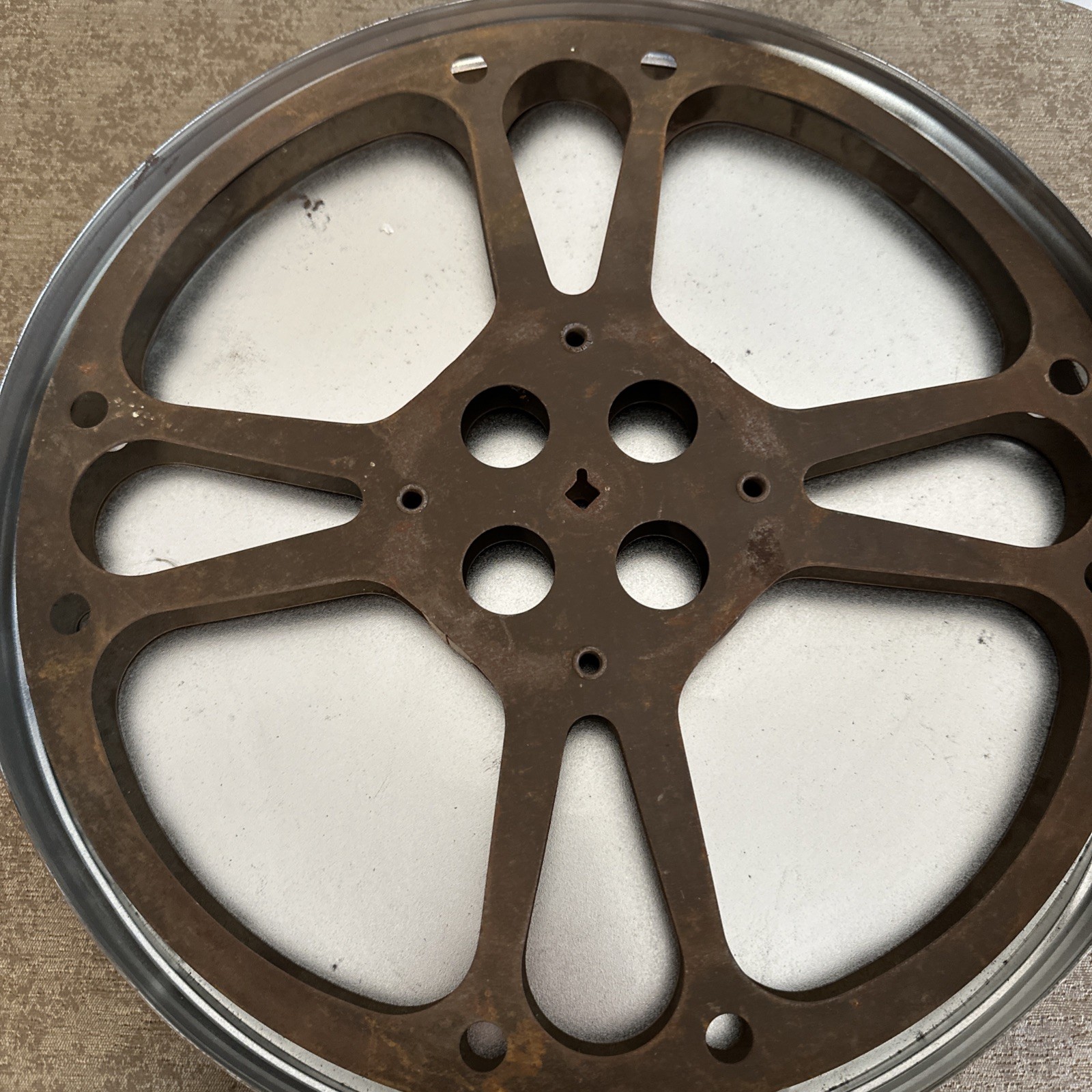 Lot of 2 Vintage 16mm Eastman Kodak 13 3/4Film Reel & Canister 1600 Feet RARE #1