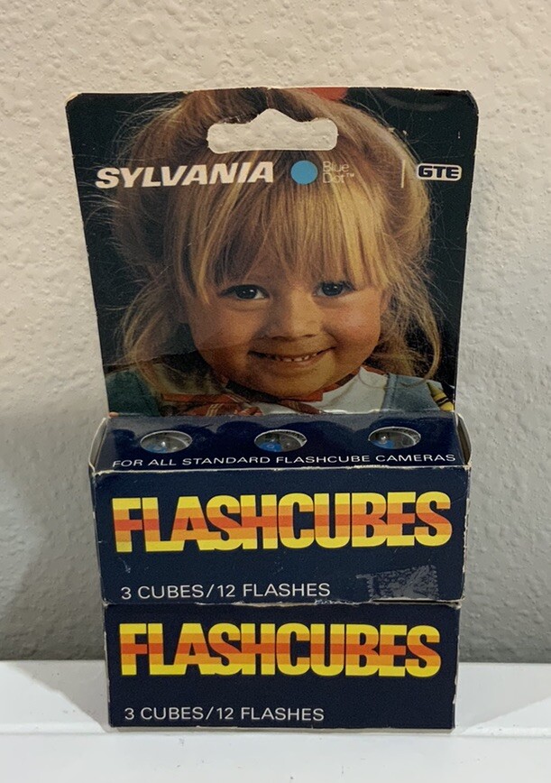 Vtg Sylvania Blue Dot Flashcubes Flash Cubes GTE 3 Cubes/12 Flashes NOS Lot of 2