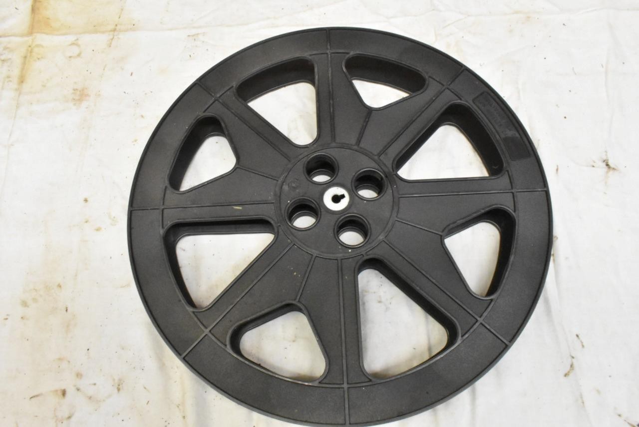 Lot of 8 Vintage Hollywood Film 35 mm Movie Theater Film Reels 14.5″