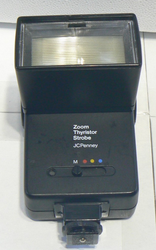 JC Penney Thyristor Strobe Camera Universal Hot Shoe Flash – Works TESTED