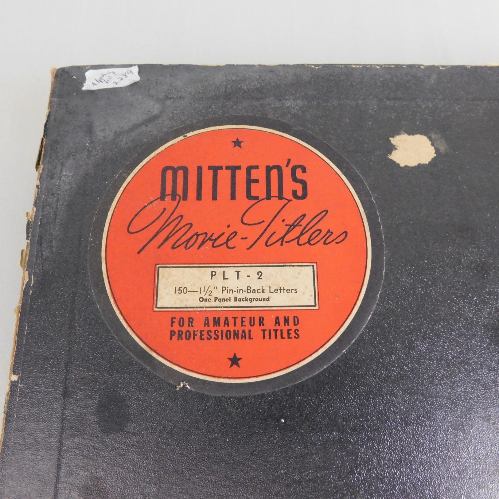 Mitten’s Movie Titlers PLT-2 Pin-Back Letters Numbers & Panel Background #C970