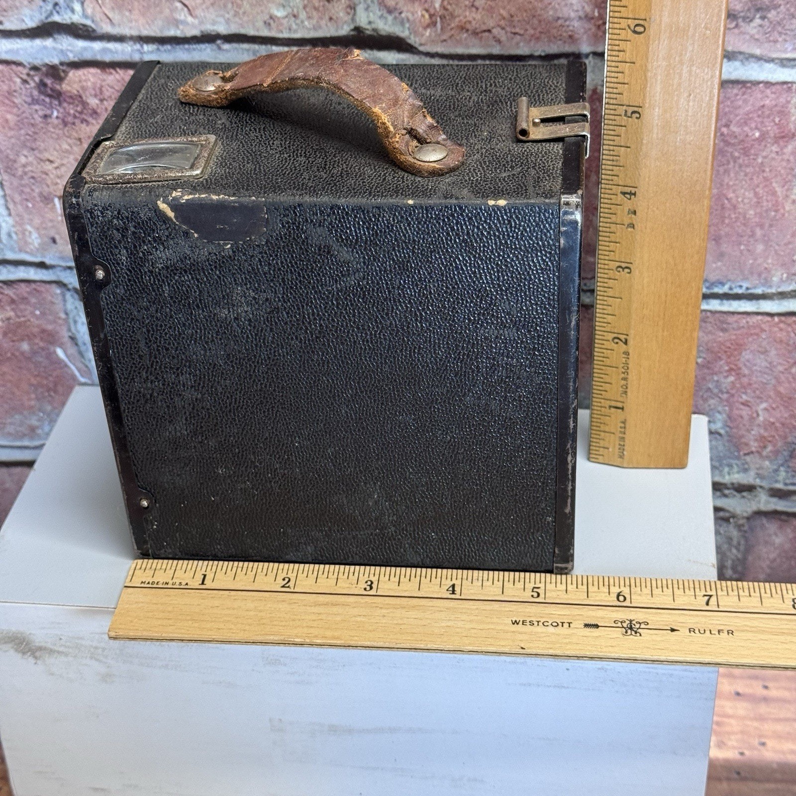 Vintage Agfa Ansco Shur-Shot D6 Box Camera (Untested, Parts or shelf decor only)