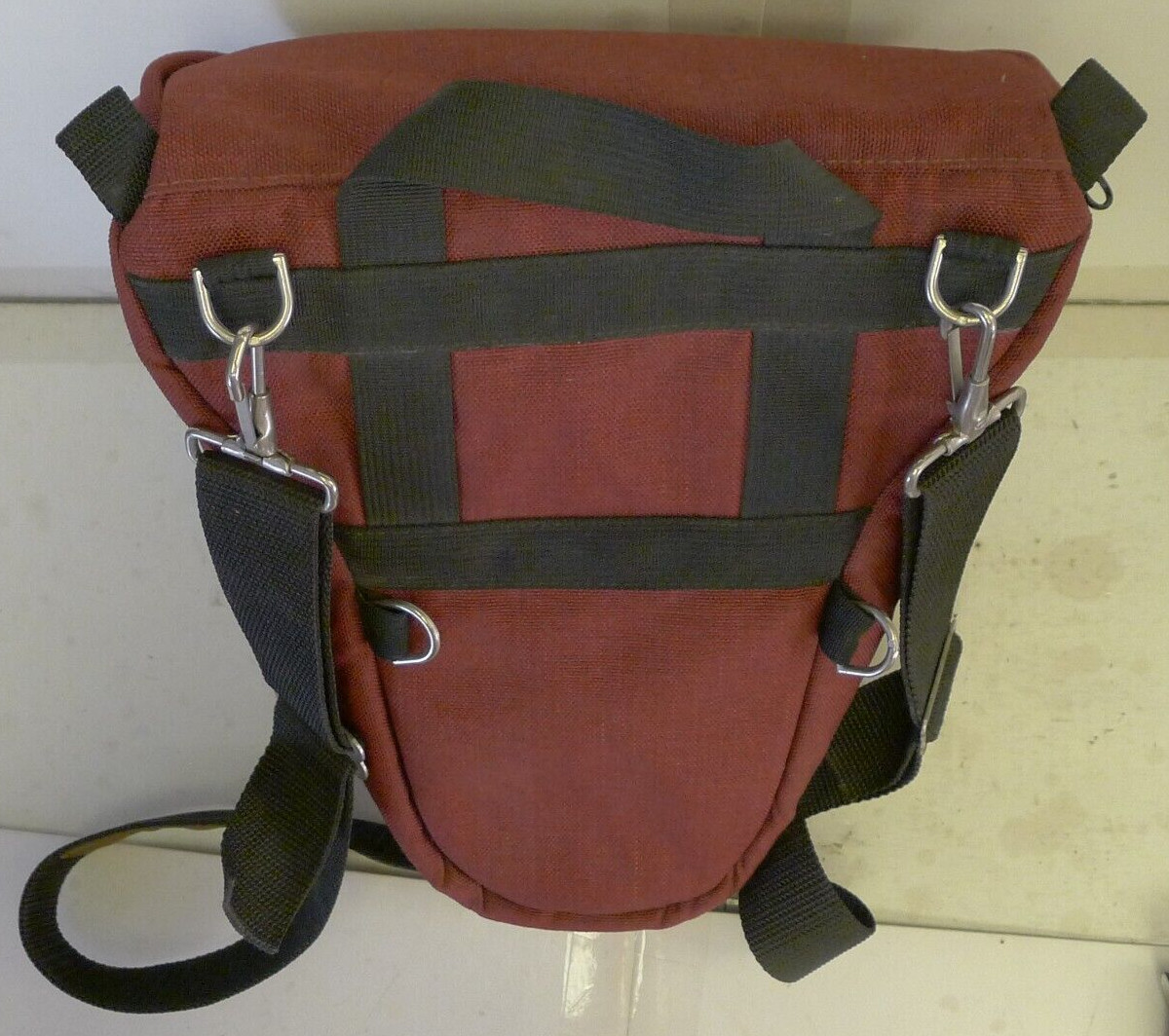 Tamrac Red Padded Zipper Holster Case for Camera with Lens +Adjustable Strap